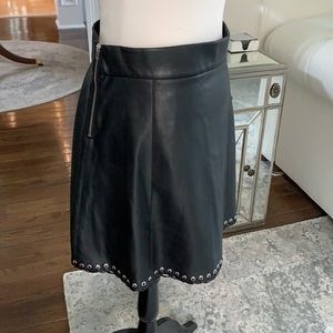 FULL BLACK FAUX LEATHER SKIRT